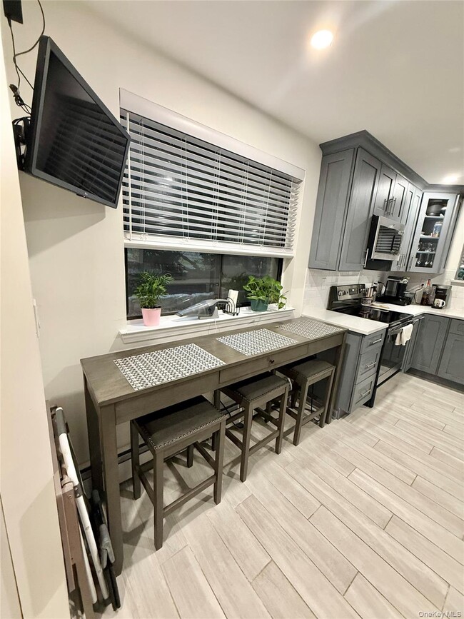 Building Photo - 42 Briarcliff Dr S