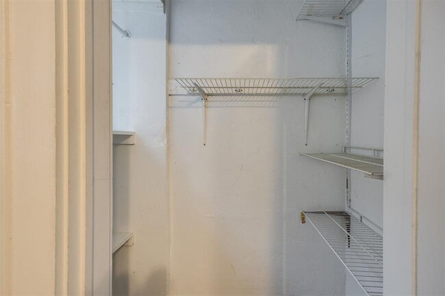 Building Photo - 2611 N Shartel Ave