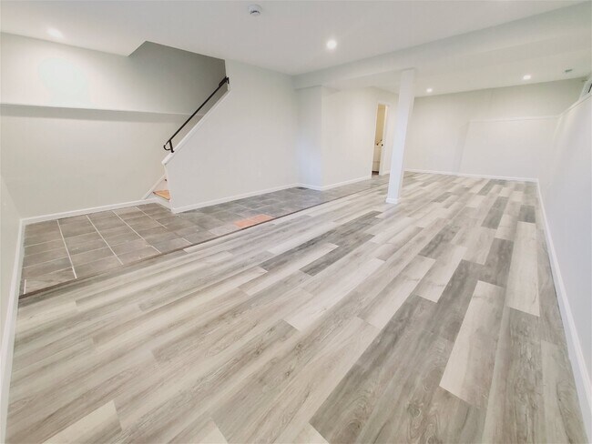 Building Photo - 110 Courtland Circle Apt #1, Stamford, CT ...