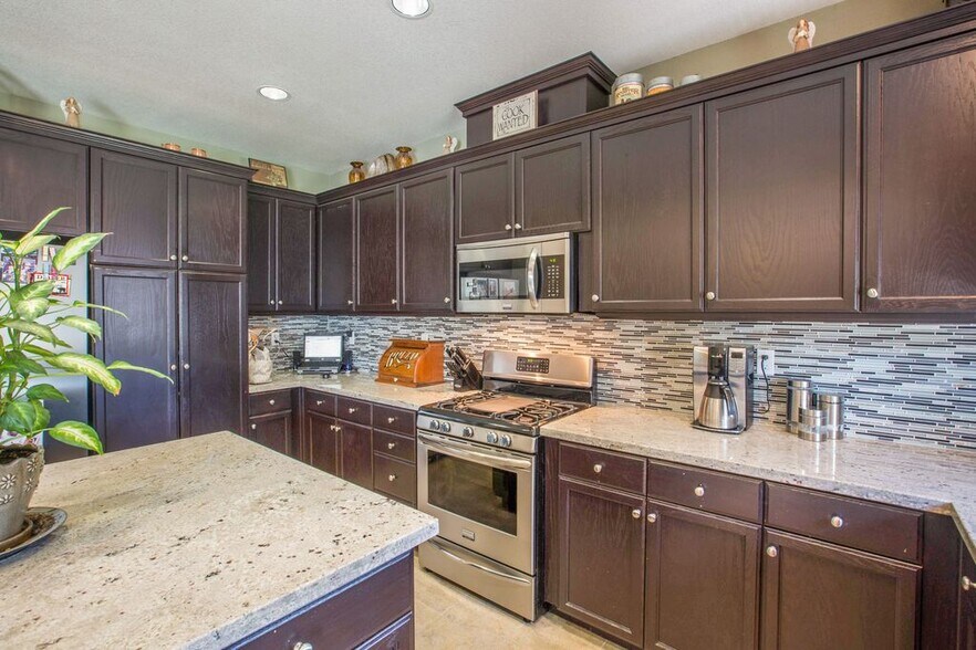 Primary Photo - 5566 Frenchpark Ct