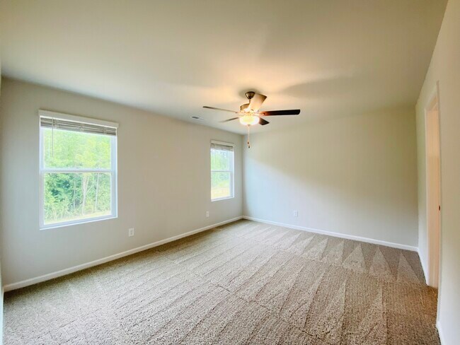 Building Photo - 793 Conductor Ct