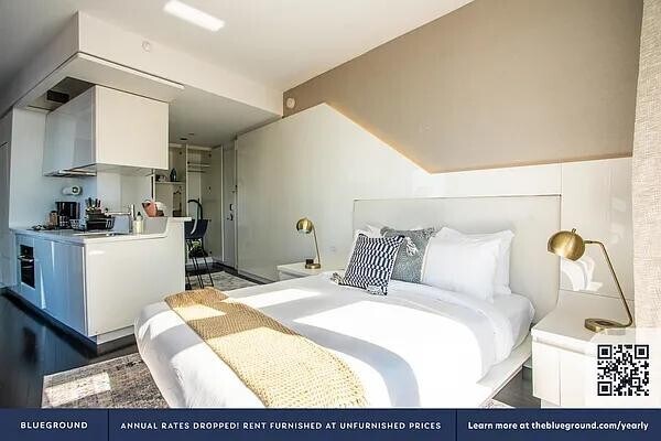 Building Photo - 123 Washington St