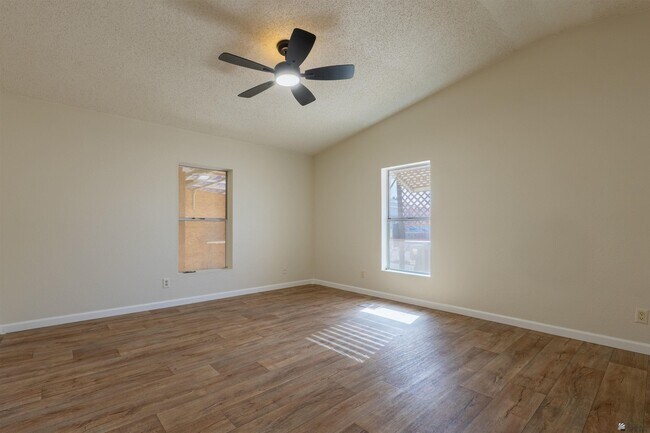 Building Photo - 11238 S Cactus Wren Way