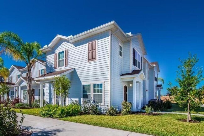 Building Photo - 8951 Shine Dr