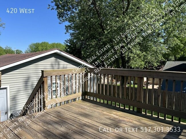 Building Photo - 420 West-