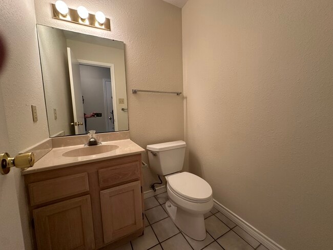 Building Photo - 15357 Yardarm Ct