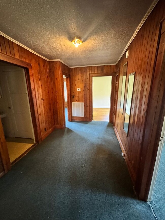 Building Photo - 3/1.5 House in Shelby, NC