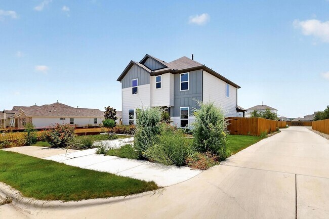 Building Photo - 13817 Gilwell Dr