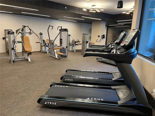 Building Photo - 301 Altara Ave