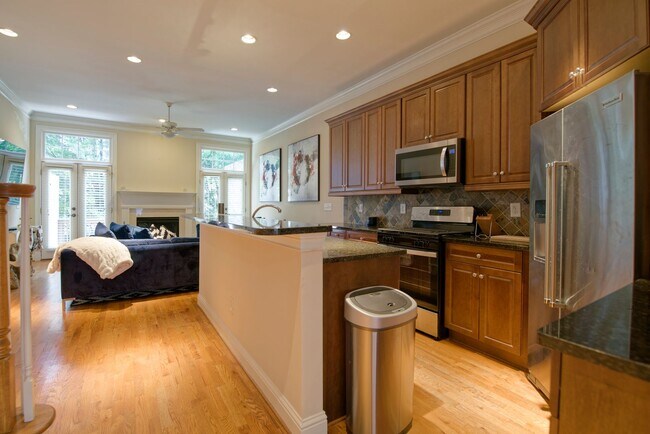Building Photo - 2665 Rivers Edge Dr NE