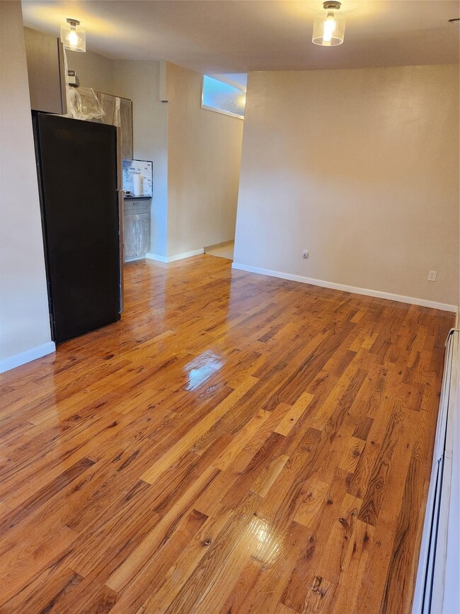 Building Photo - 3552 Willett Ave