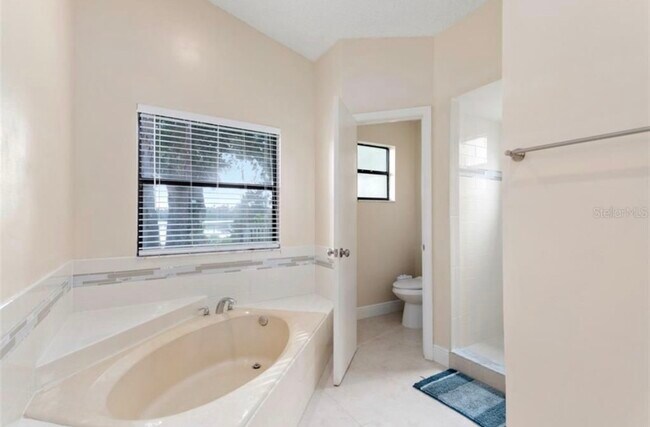 Building Photo - 615 Anhinga Rd