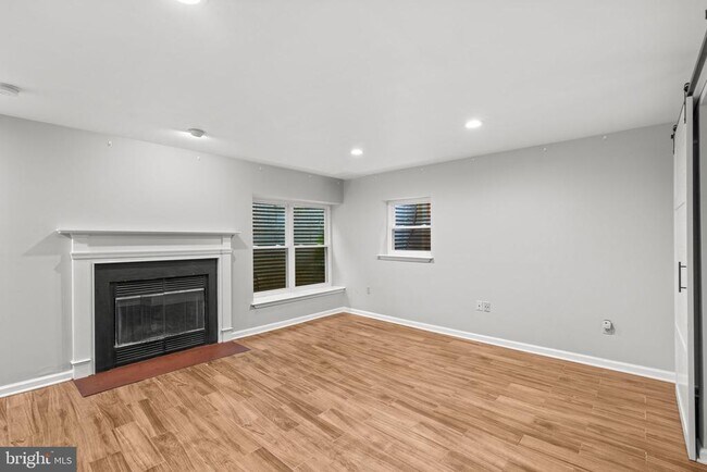 Building Photo - 8540 Harvest View Ct