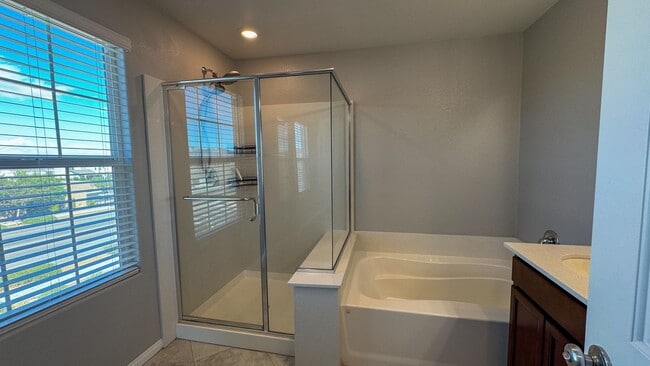 Building Photo - Smart, Stylish & Spacious – A Home That Ha...