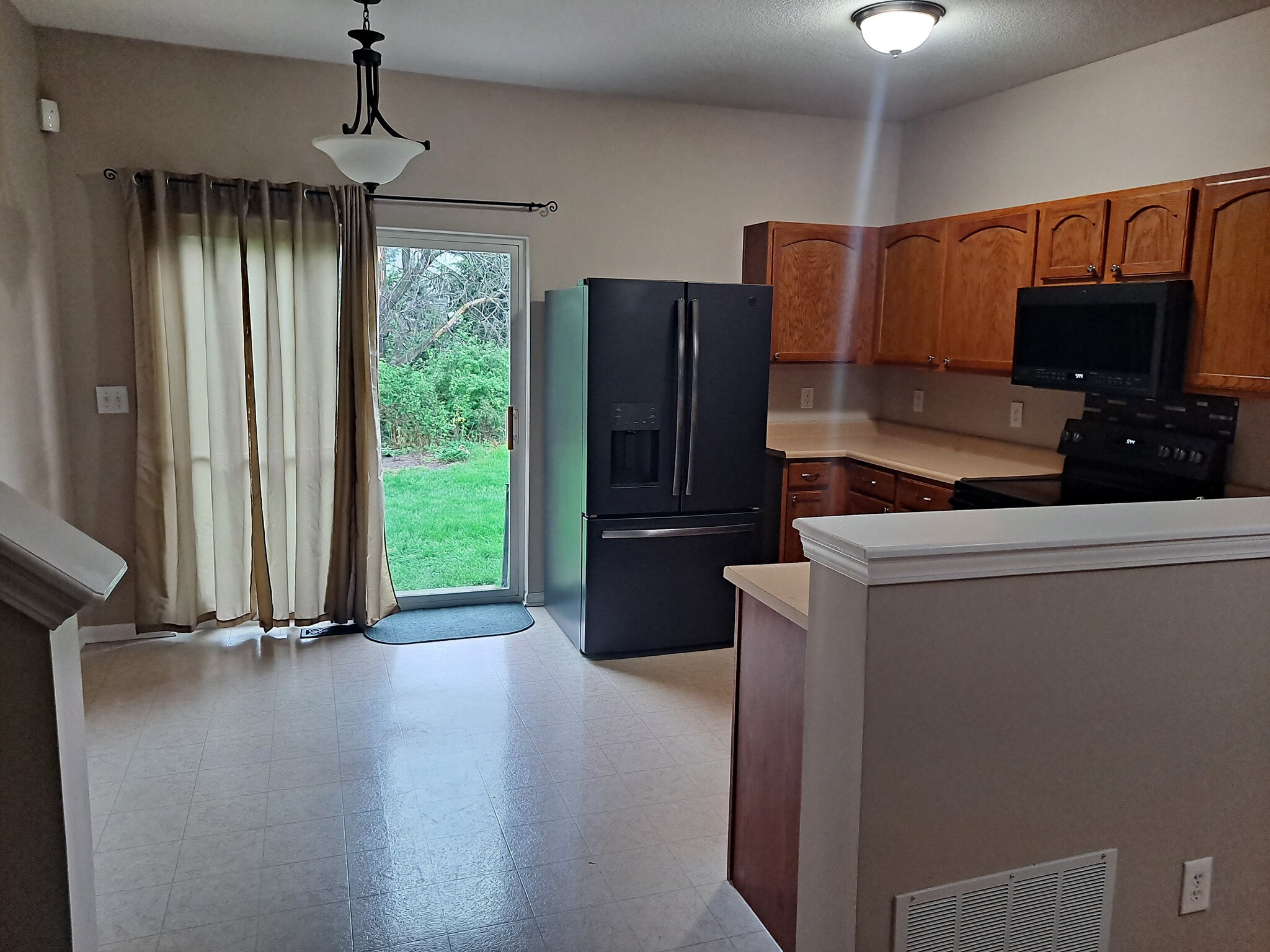 Kitchen/Dining Area - 1218 Green Dr
