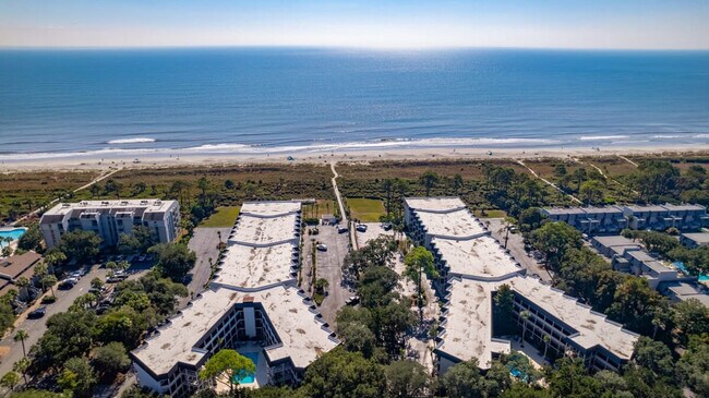 Building Photo - 23 S Forest Beach Dr