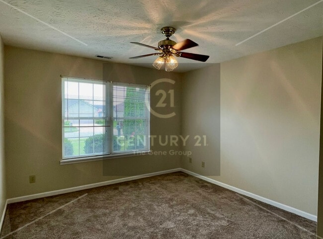 Building Photo - 103 Zinfandel Dr