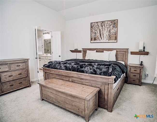 Building Photo - 688 Bridgestone Way