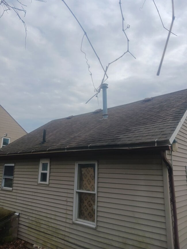 Building Photo - 663 Florida Ave