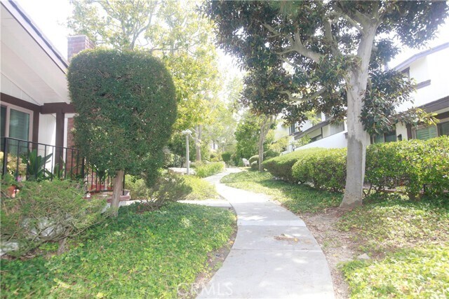 Building Photo - 28116 Ridgepoint Ct
