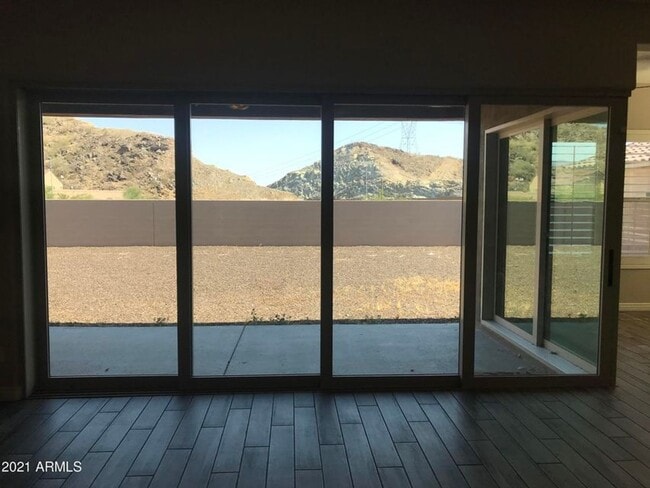 Building Photo - Beautiful Foothills 4 Bed and 3 Bath