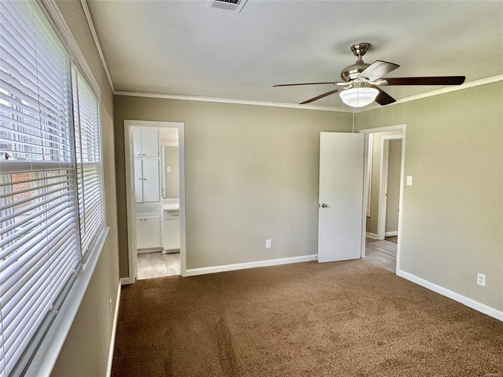 Building Photo - 502 Adler Dr