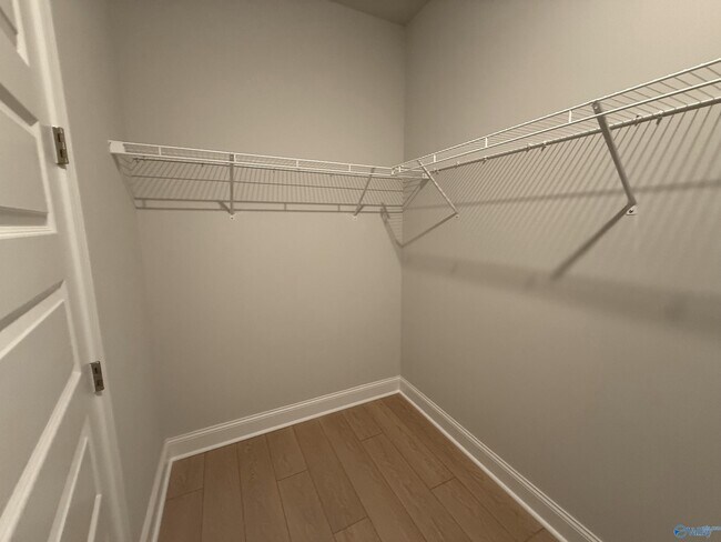 Building Photo - 22882 Ansley Dr