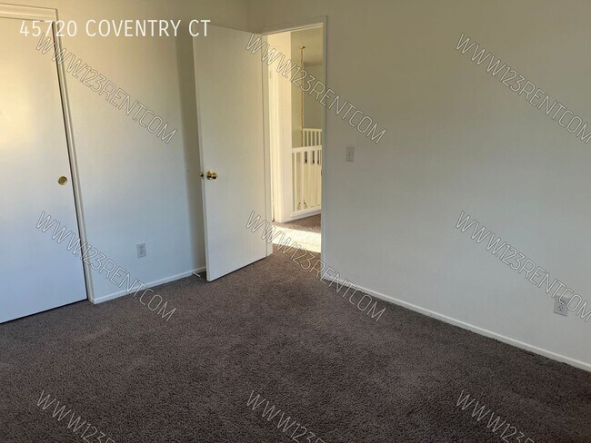 Building Photo - 45720 Coventry Ct.