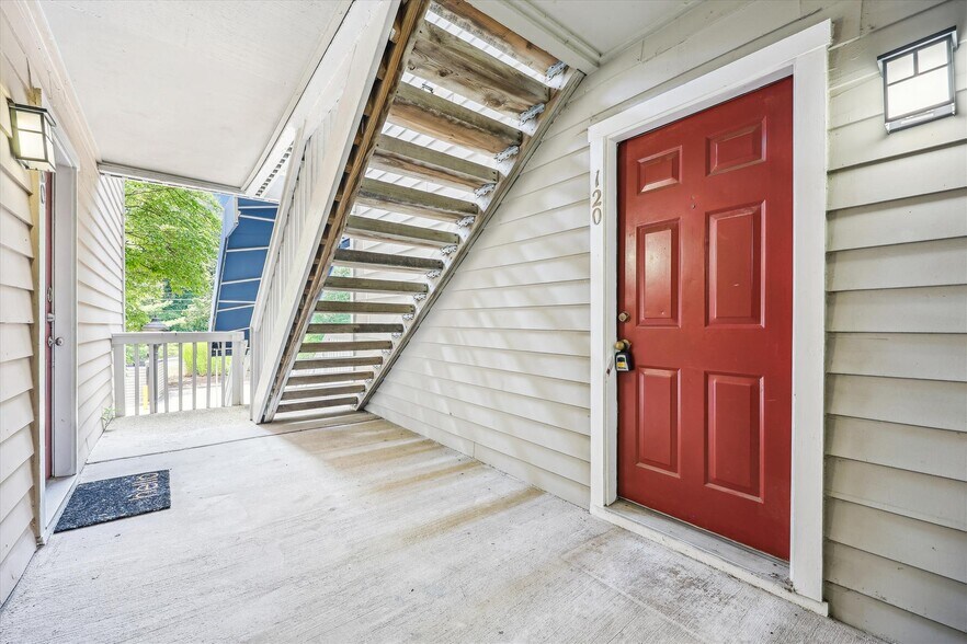 Building Photo - 10703 Hampton Mill Ter