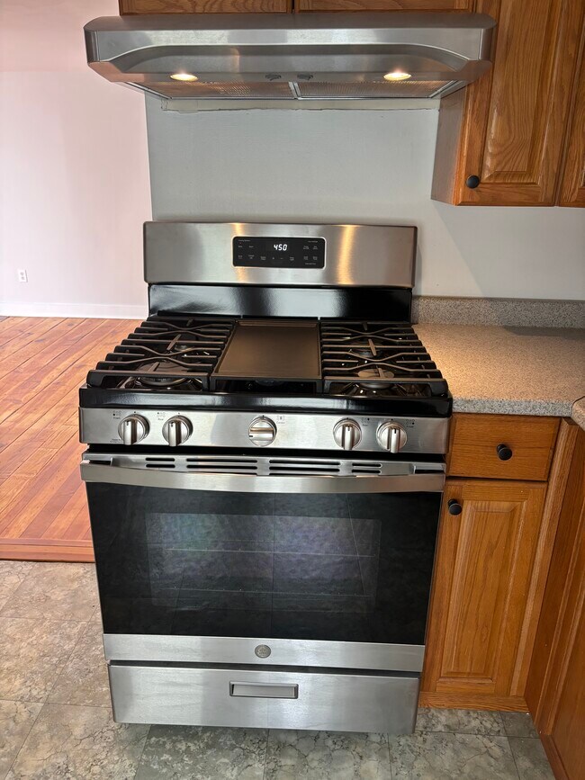 New gas stove - 15 Eastern Ave