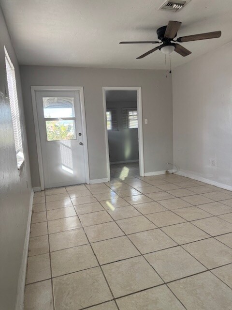 Building Photo - 5010 Bullard St