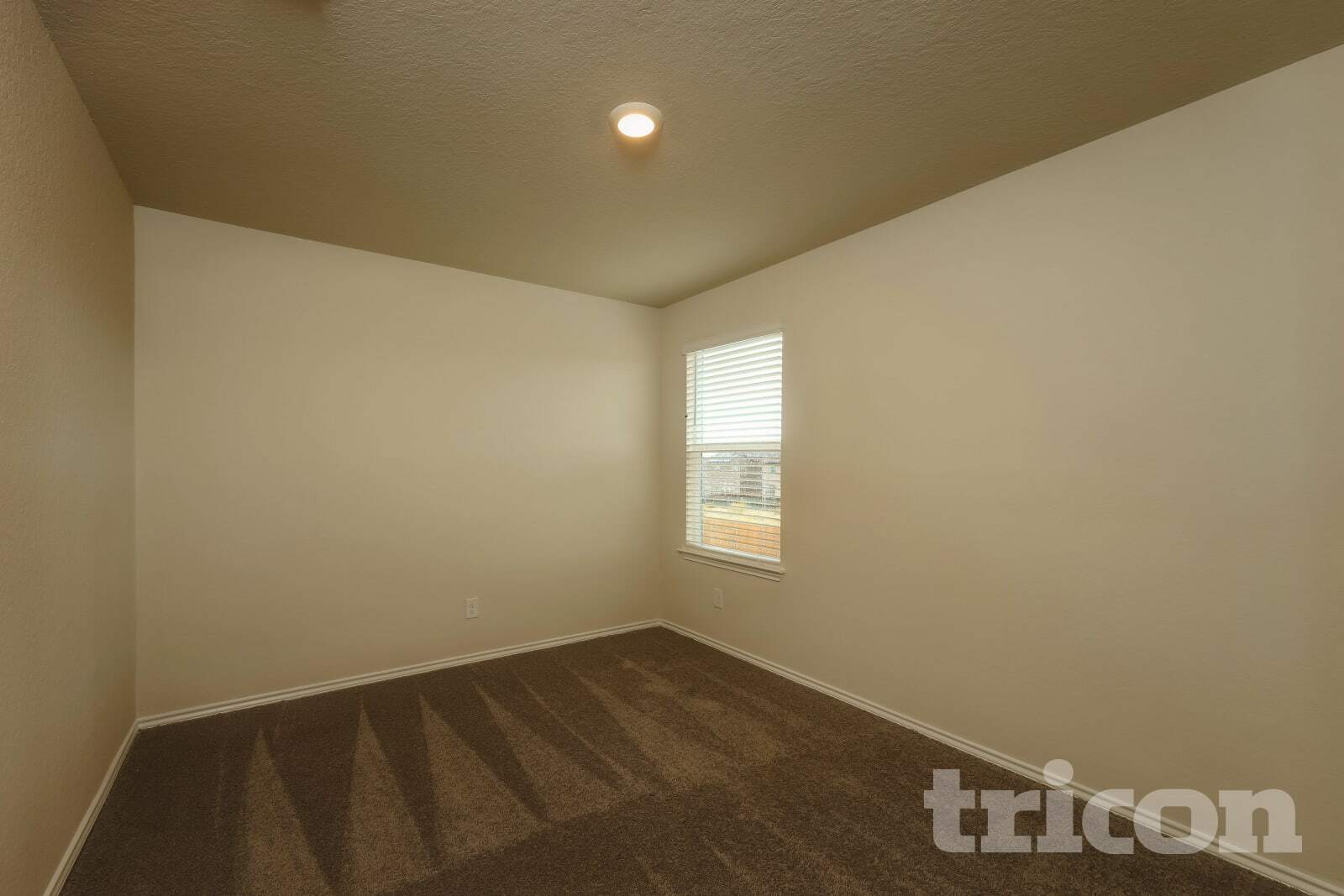 Building Photo - 13215 Winemaker Dr