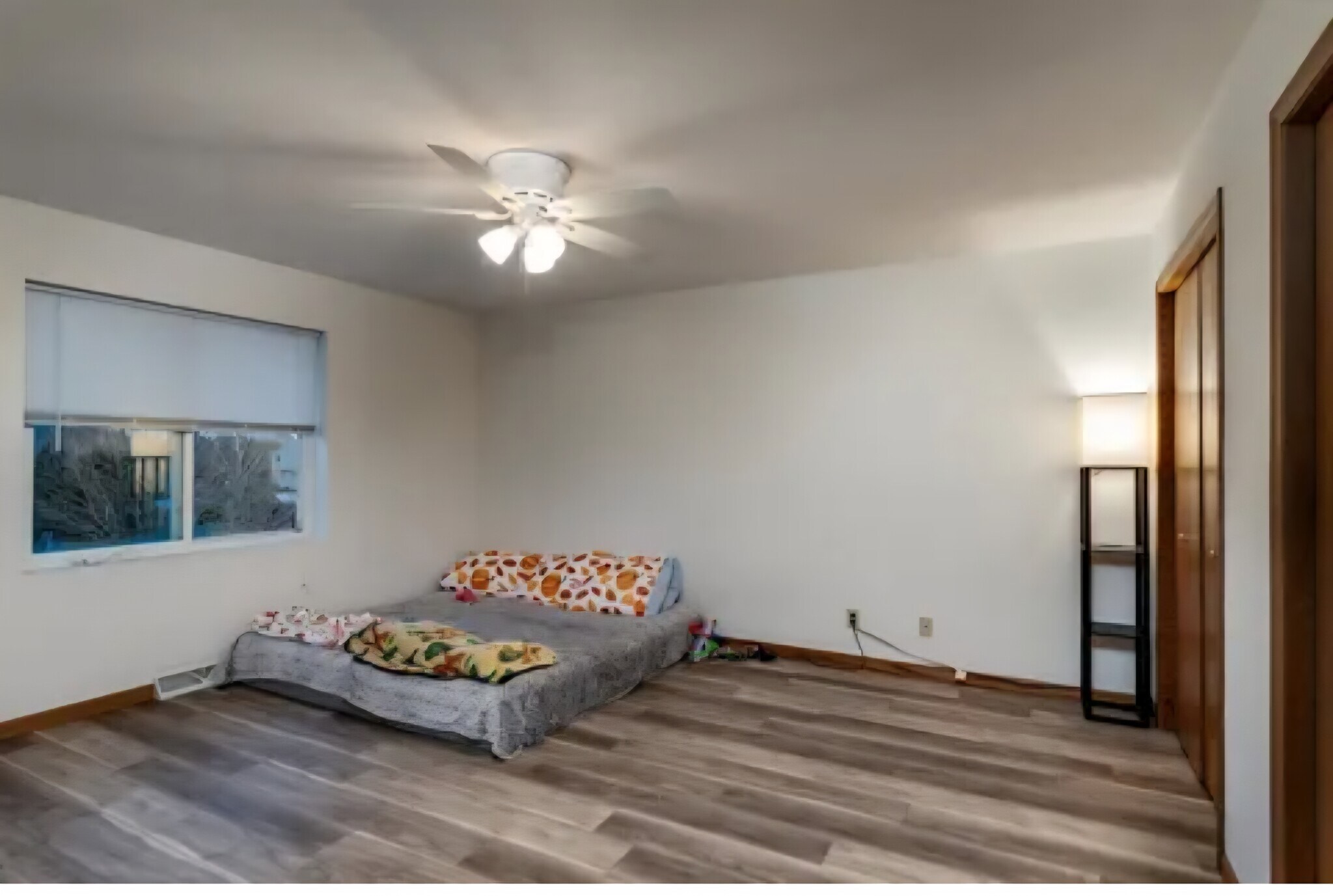 Large 2 bedroom. - 1121 Stonewood Xing