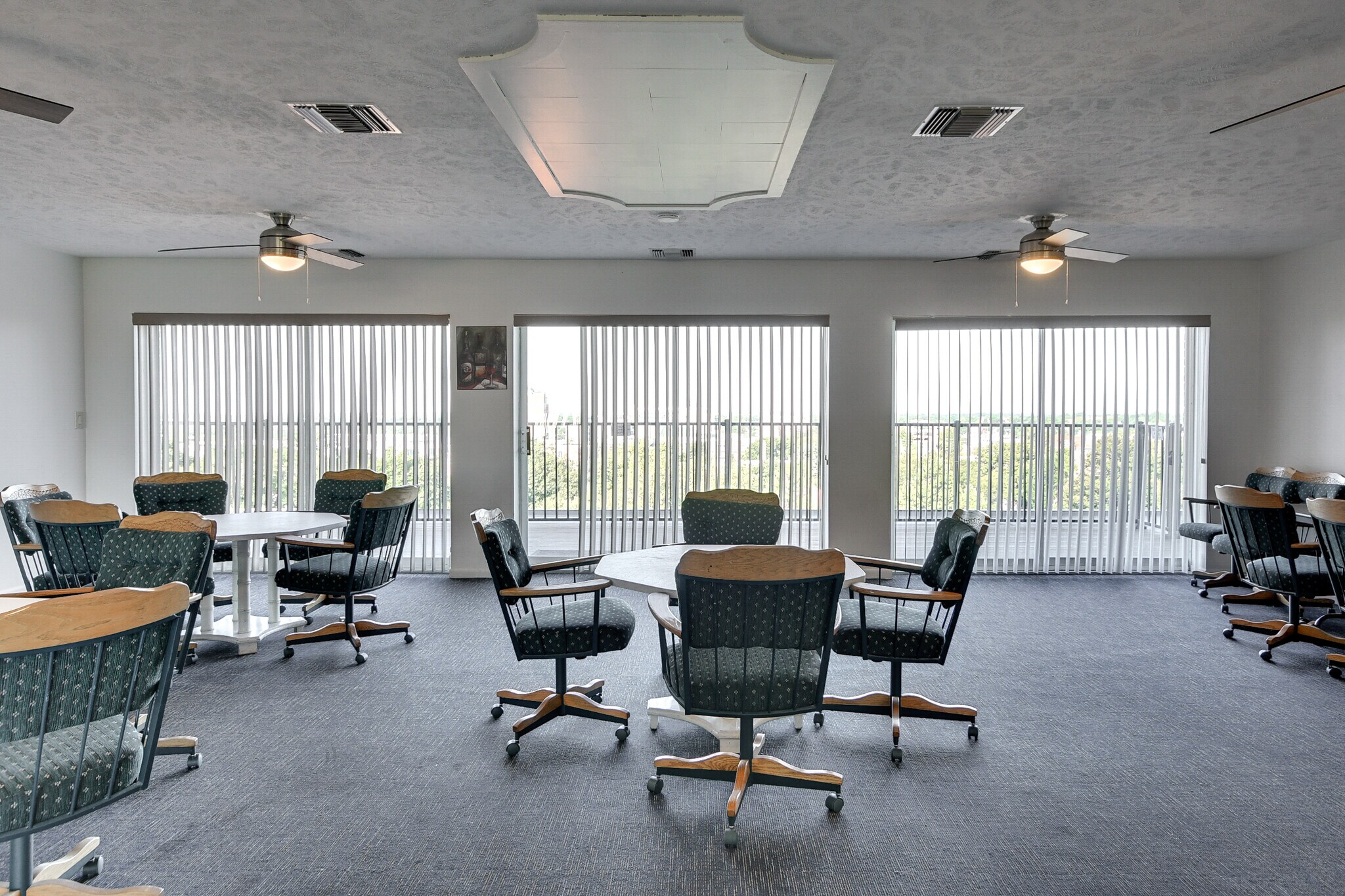 Building Photo - 500 S 37th St