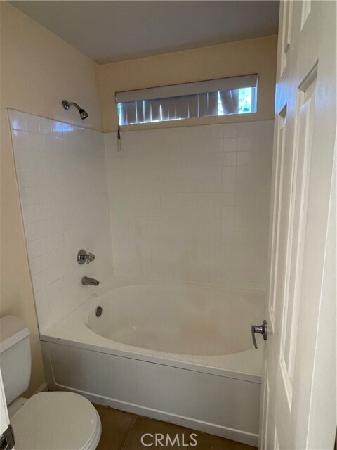 Building Photo - 1965 Las Colinas Cir