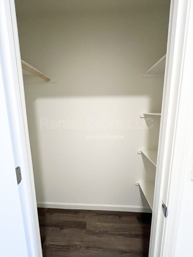 Building Photo - 4075 Cinnabar Ct