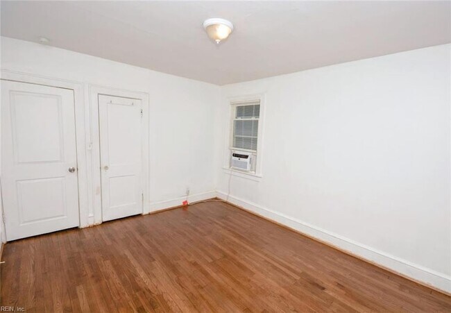 Building Photo - 5905 Hampton Blvd
