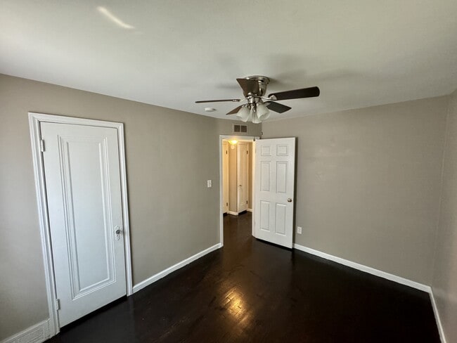 Building Photo - 4309 Edmund St