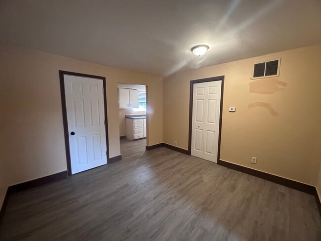 Building Photo - 2602 Cannon-