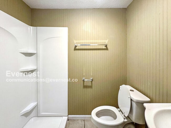 Building Photo - 1516 Haven Dr N