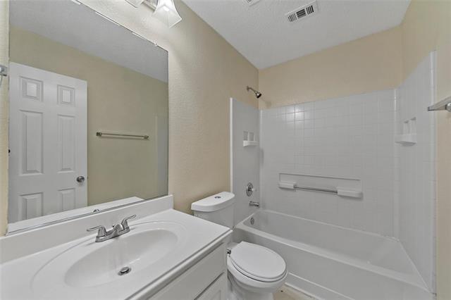 Building Photo - 1002 Manassas Dr