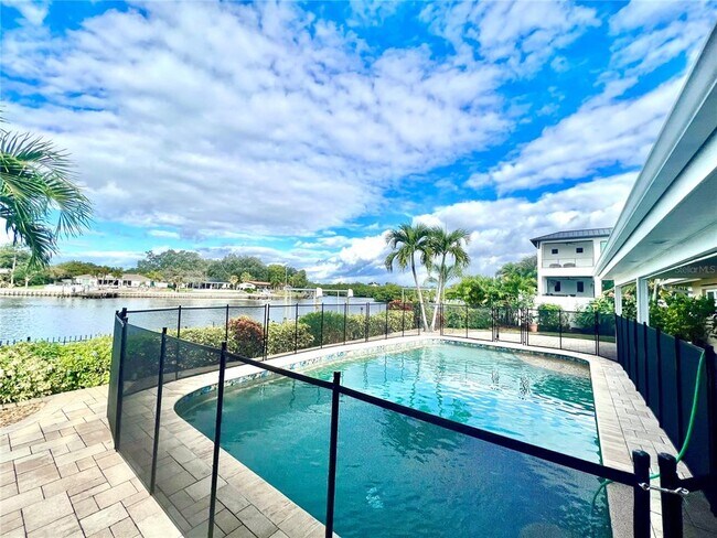 Building Photo - 4388 13th Way NE