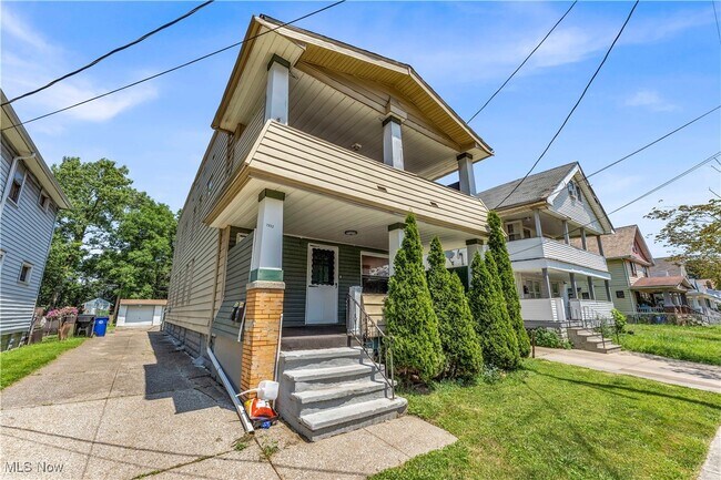 Building Photo - 7902 Halle Ave