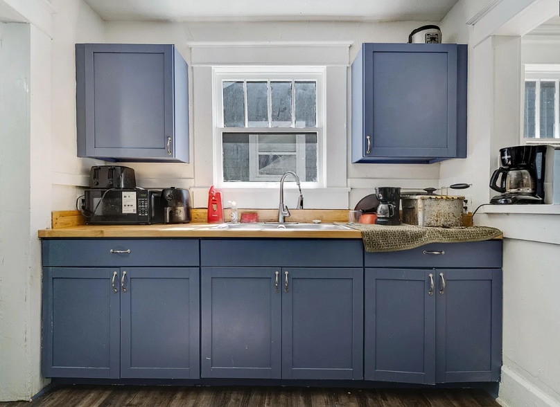 Building Photo - 7017 4th Ave S