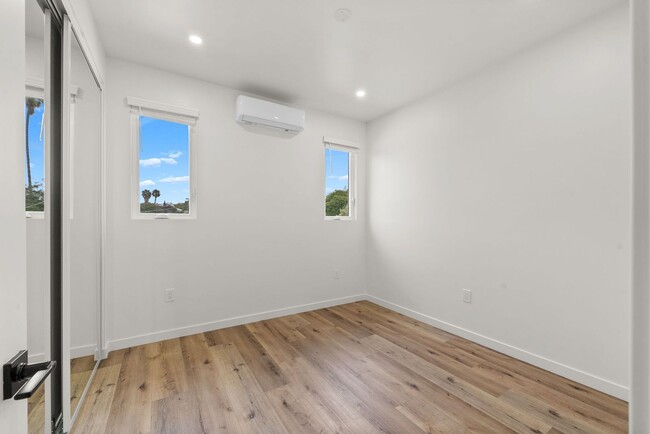 Building Photo - Introducing a stunning newly constructed t...