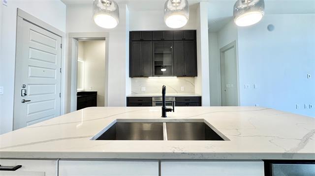 Building Photo - 3330 Oak Grove Ave