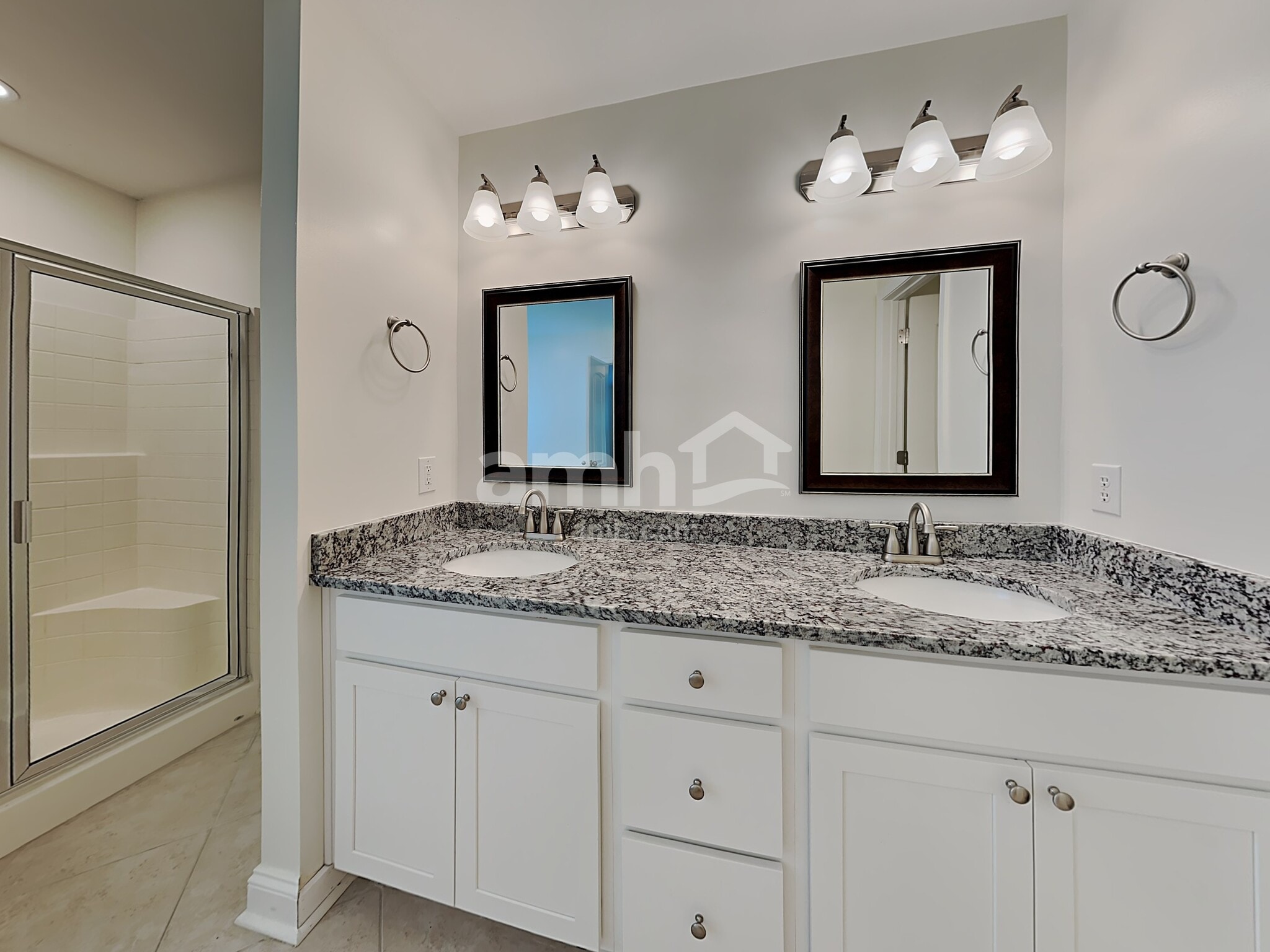 Building Photo - 27 Winslow Cir