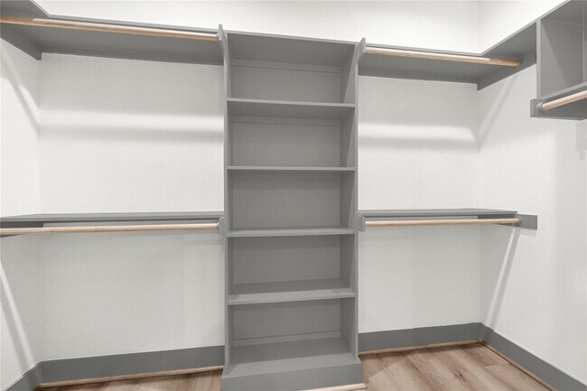 Building Photo - 4019 Stassen St