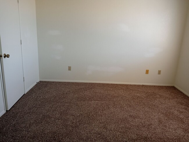Building Photo - Another Great Listing from Libby's Realty