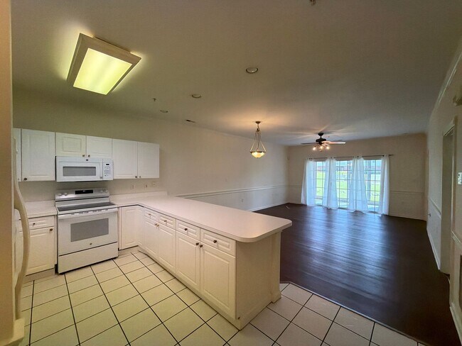 Building Photo - 9113 Meadow Vista Rd